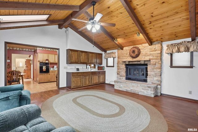 3229 37TH Street, Rock Island, IL 61201