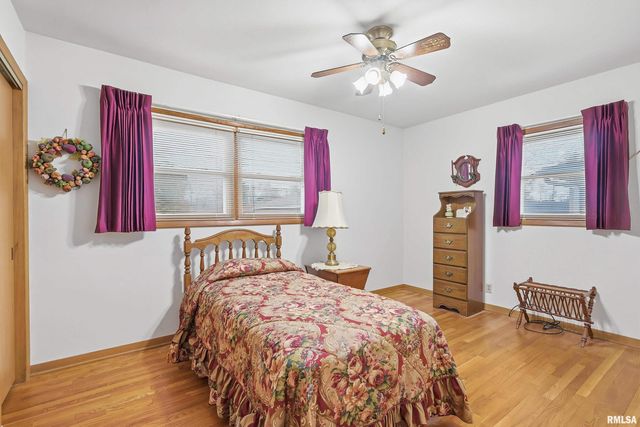 3229 37TH Street, Rock Island, IL 61201