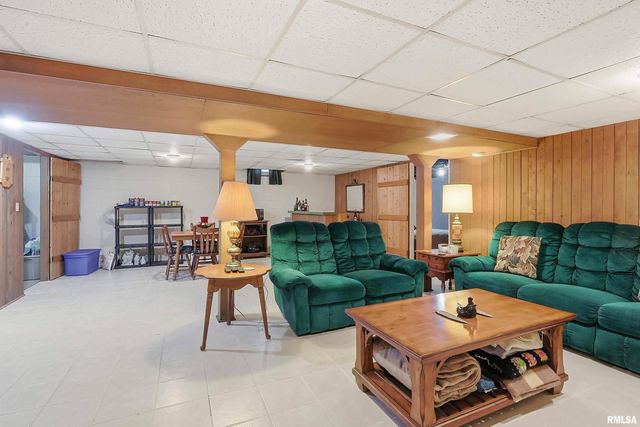 3229 37TH Street, Rock Island, IL 61201