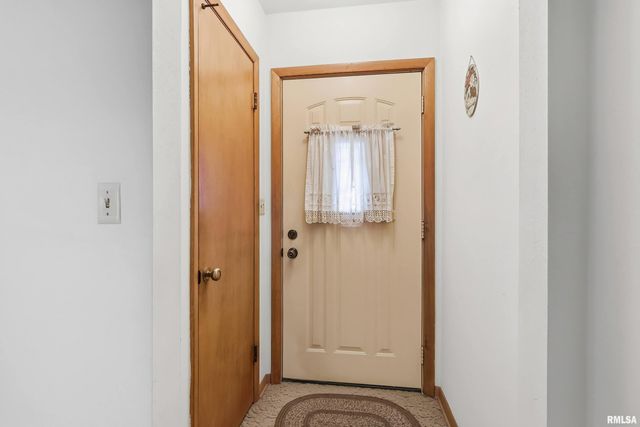 3229 37TH Street, Rock Island, IL 61201