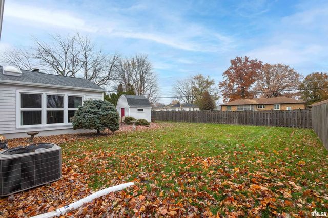 3229 37TH Street, Rock Island, IL 61201