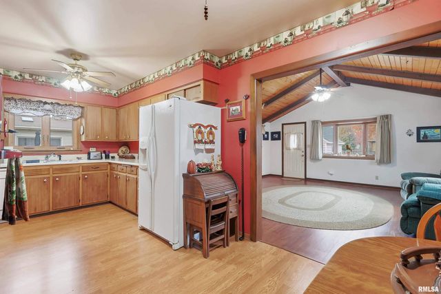 3229 37TH Street, Rock Island, IL 61201