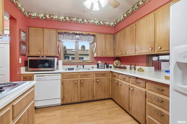 3229 37TH Street, Rock Island, IL 61201