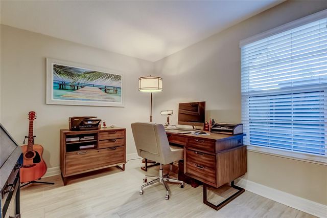 1407 LENNOX ROAD E 1407, Palm Harbor, FL 34683