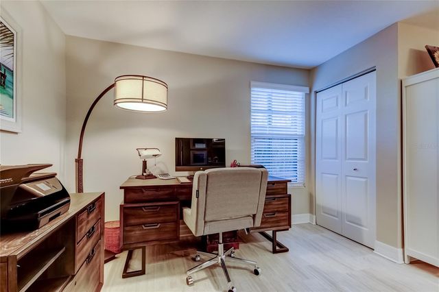 1407 LENNOX ROAD E 1407, Palm Harbor, FL 34683