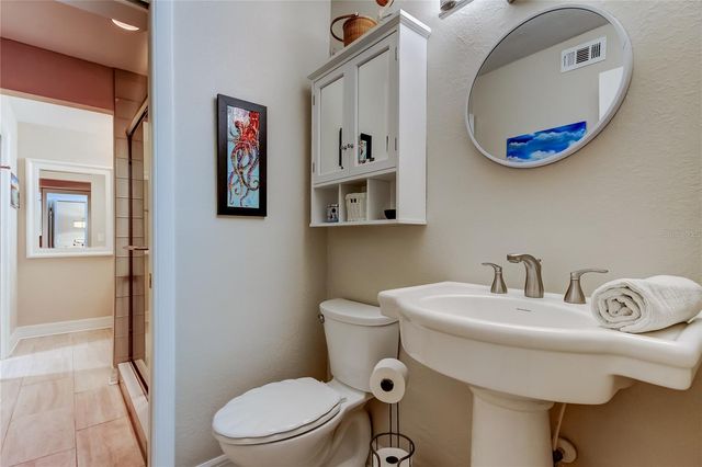 1407 LENNOX ROAD E 1407, Palm Harbor, FL 34683