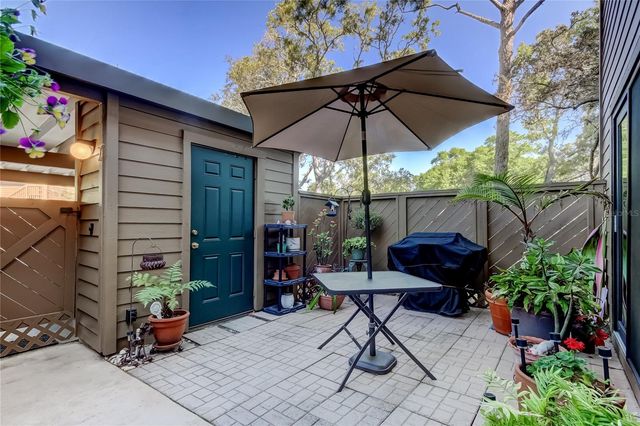 1407 LENNOX ROAD E 1407, Palm Harbor, FL 34683