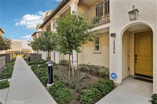 2520 Valentina 6, Commerce, CA 90040