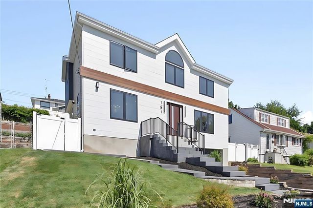 151 Prospect Street, Hasbrouck Heights, NJ 07604