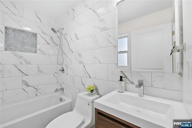 151 Prospect Street, Hasbrouck Heights, NJ 07604