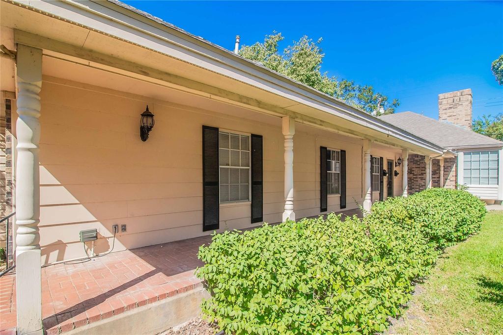 4724 Washburn Avenue B, Fort Worth, TX 76107