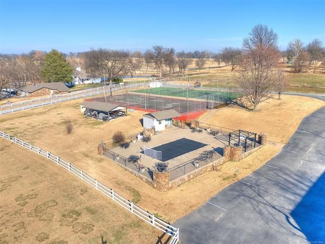 56701 E 310 Road 24, Afton, OK 74331