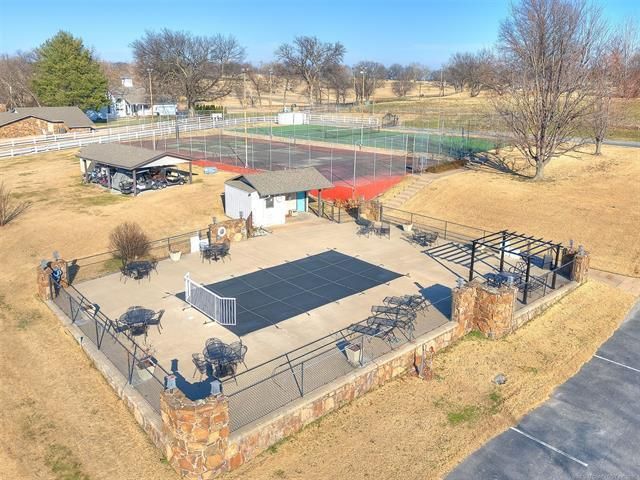 56701 E 310 Road 24, Afton, OK 74331