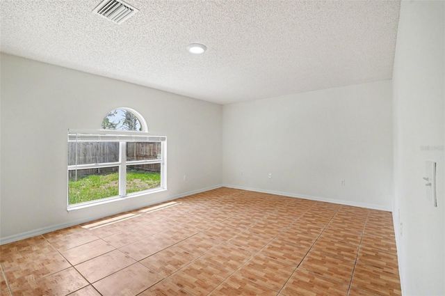1093 AMANDA KAY CIRCLE, Sanford, FL 32771