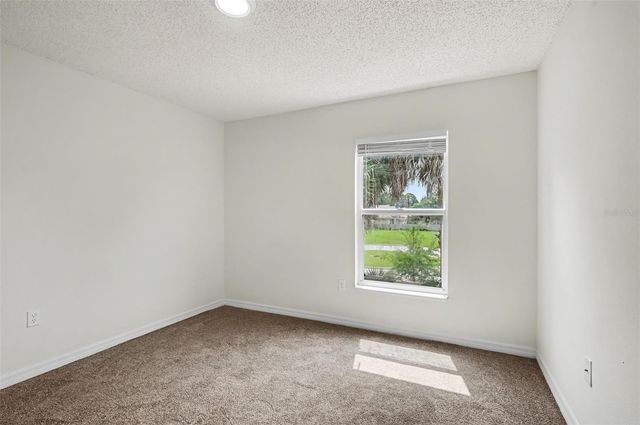 1093 AMANDA KAY CIRCLE, Sanford, FL 32771