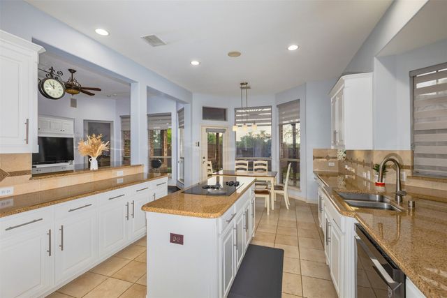 1512 Adams, Carrollton, TX 75010