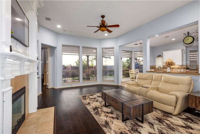 1512 Adams, Carrollton, TX 75010