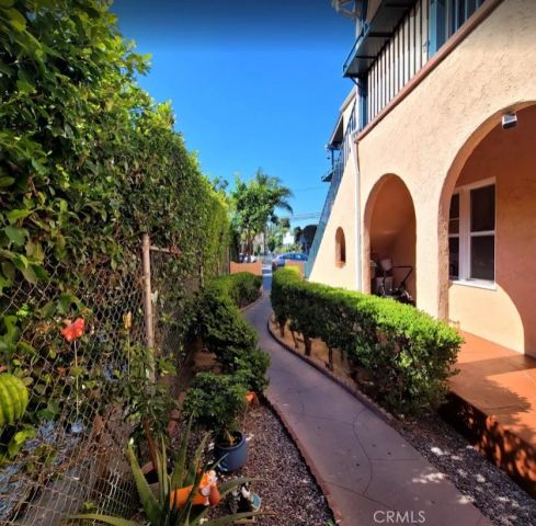 1310 E Hellman, Long Beach, CA 90813
