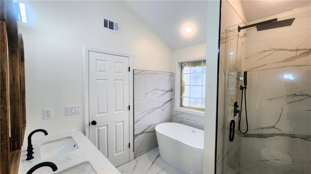 2520 Carolina Ridge, Riverdale, GA 30296