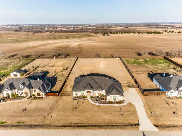 620 Dove Meadow Trail, Waxahachie, TX 75167