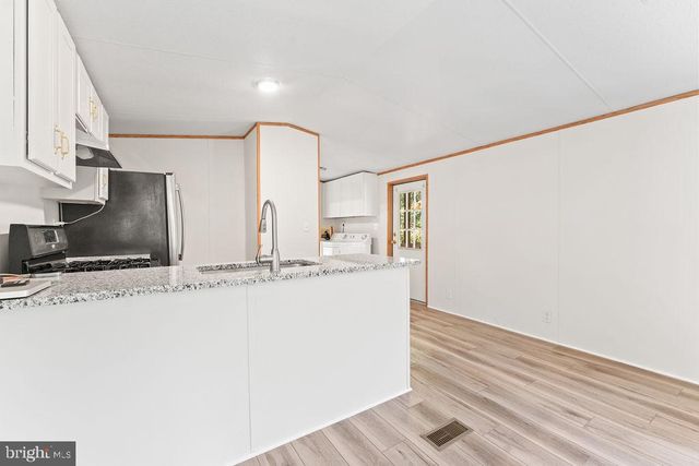 7227 GRAND BROOKS RD, Spotsylvania, VA 22551