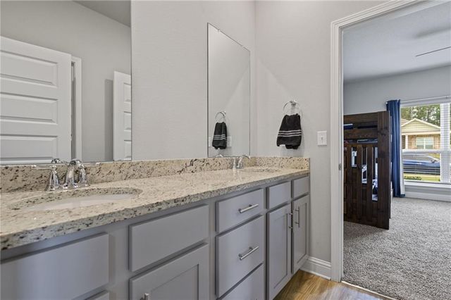 2183 Meadowview Loop E, Semmes, AL 36575