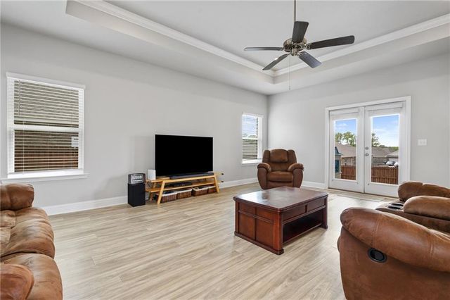 2183 Meadowview Loop E, Semmes, AL 36575