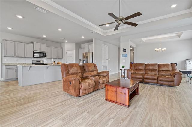 2183 Meadowview Loop E, Semmes, AL 36575