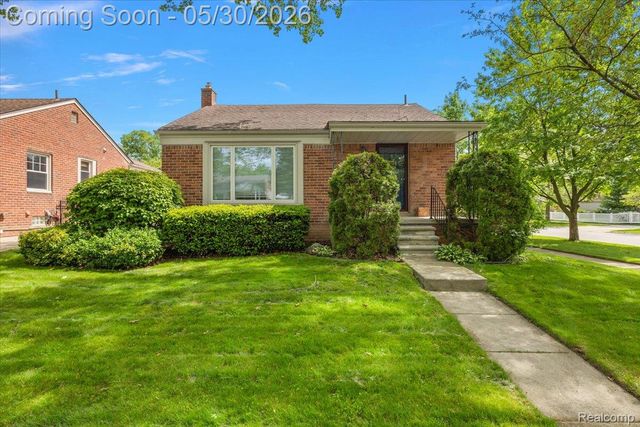 1493 E Melton Road, Birmingham, MI 48009
