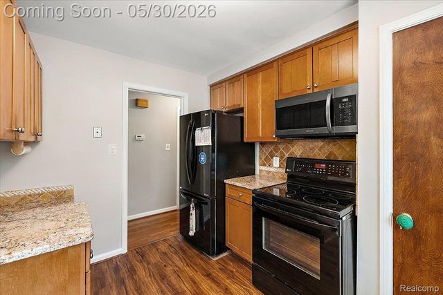 1493 E Melton Road, Birmingham, MI 48009