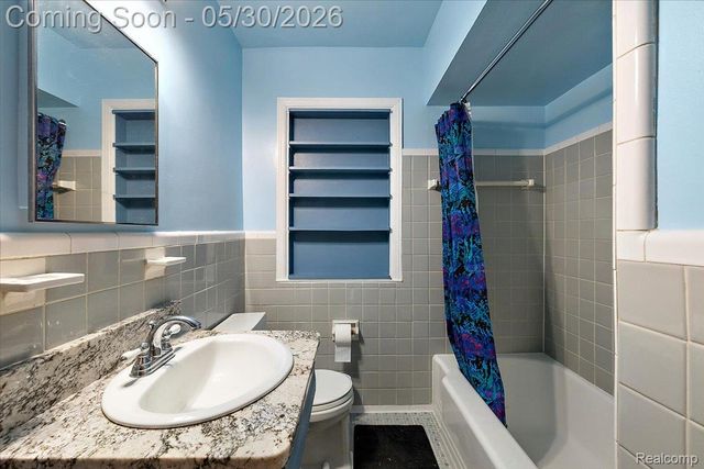 1493 E Melton Road, Birmingham, MI 48009