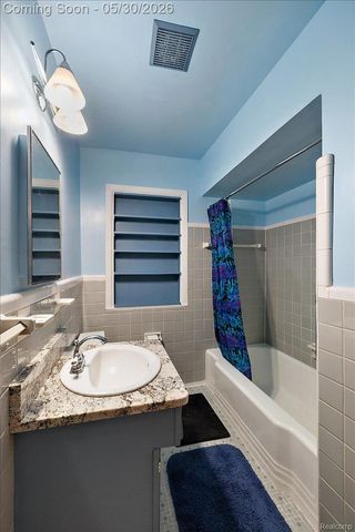 1493 E Melton Road, Birmingham, MI 48009