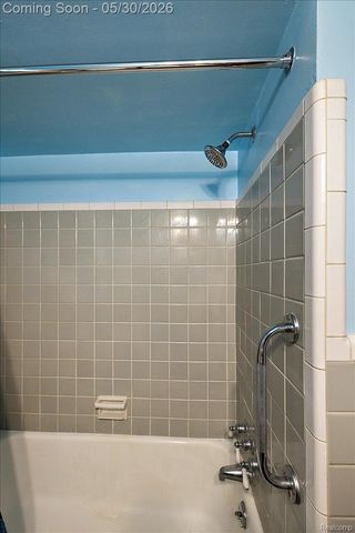 1493 E Melton Road, Birmingham, MI 48009