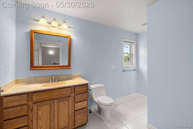 1493 E Melton Road, Birmingham, MI 48009