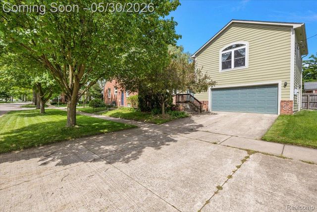 1493 E Melton Road, Birmingham, MI 48009