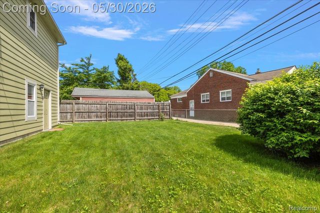 1493 E Melton Road, Birmingham, MI 48009