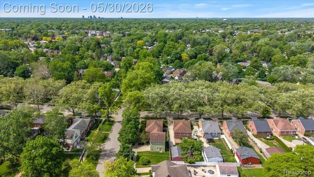 1493 E Melton Road, Birmingham, MI 48009