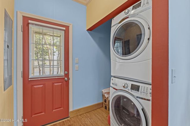 115 Sea Oats Drive, Emerald Isle, NC 28594