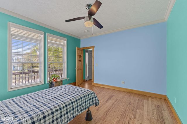 115 Sea Oats Drive, Emerald Isle, NC 28594