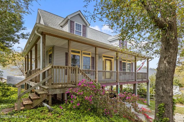 115 Sea Oats Drive, Emerald Isle, NC 28594