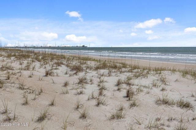 115 Sea Oats Drive, Emerald Isle, NC 28594