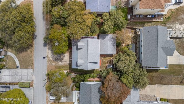 115 Sea Oats Drive, Emerald Isle, NC 28594