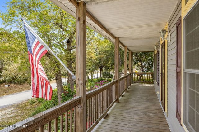 115 Sea Oats Drive, Emerald Isle, NC 28594