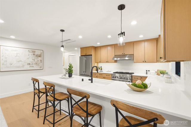 4705 119th Avenue SE, Bellevue, WA 98006