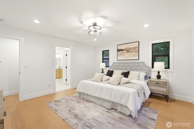 4705 119th Avenue SE, Bellevue, WA 98006