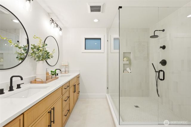 4705 119th Avenue SE, Bellevue, WA 98006