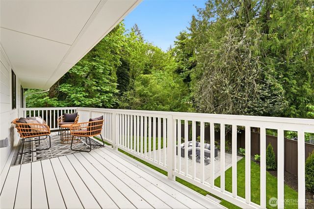 4705 119th Avenue SE, Bellevue, WA 98006