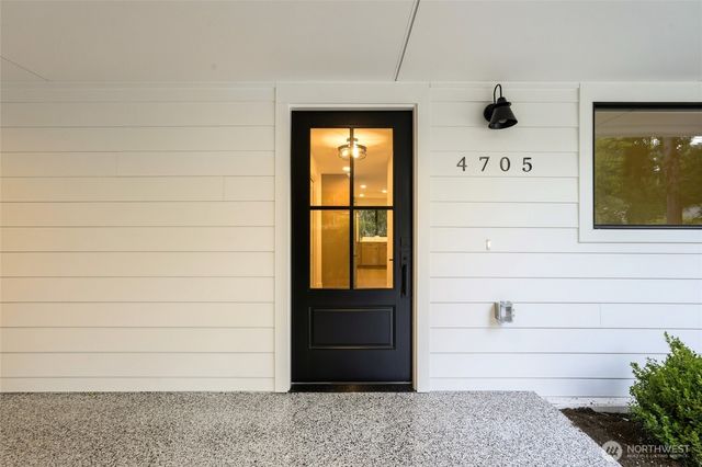 4705 119th Avenue SE, Bellevue, WA 98006