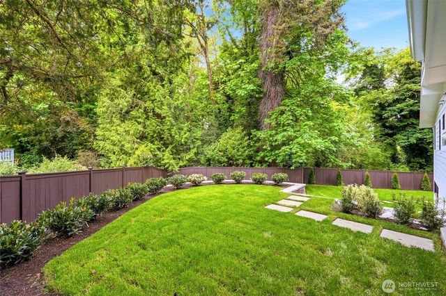 4705 119th Avenue SE, Bellevue, WA 98006