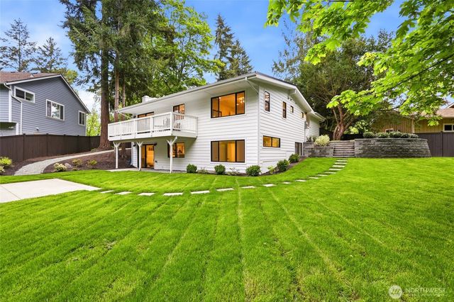 4705 119th Avenue SE, Bellevue, WA 98006